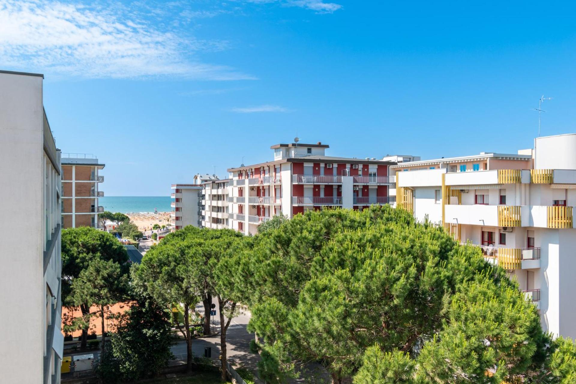 Continental B&B City Hotel Bibione Exterior photo